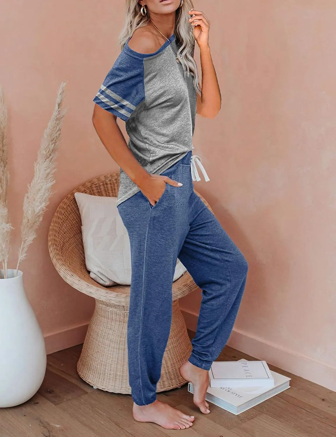 AUTOMET Lounge Sets For Women Two Piece Outfits Loungewear Short Sleeve Crewneck Jogger Pajama Set Sweatpants Tracksuit