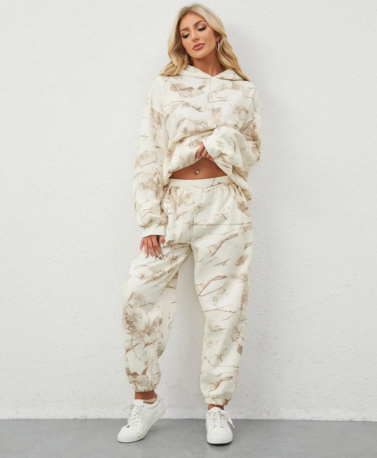 Camo Sweatsuits for Women Set 2 Piece Camo Hoodies Maple Leaf Print Oversized Sweatshirt Lounge Sets Fall Outfits