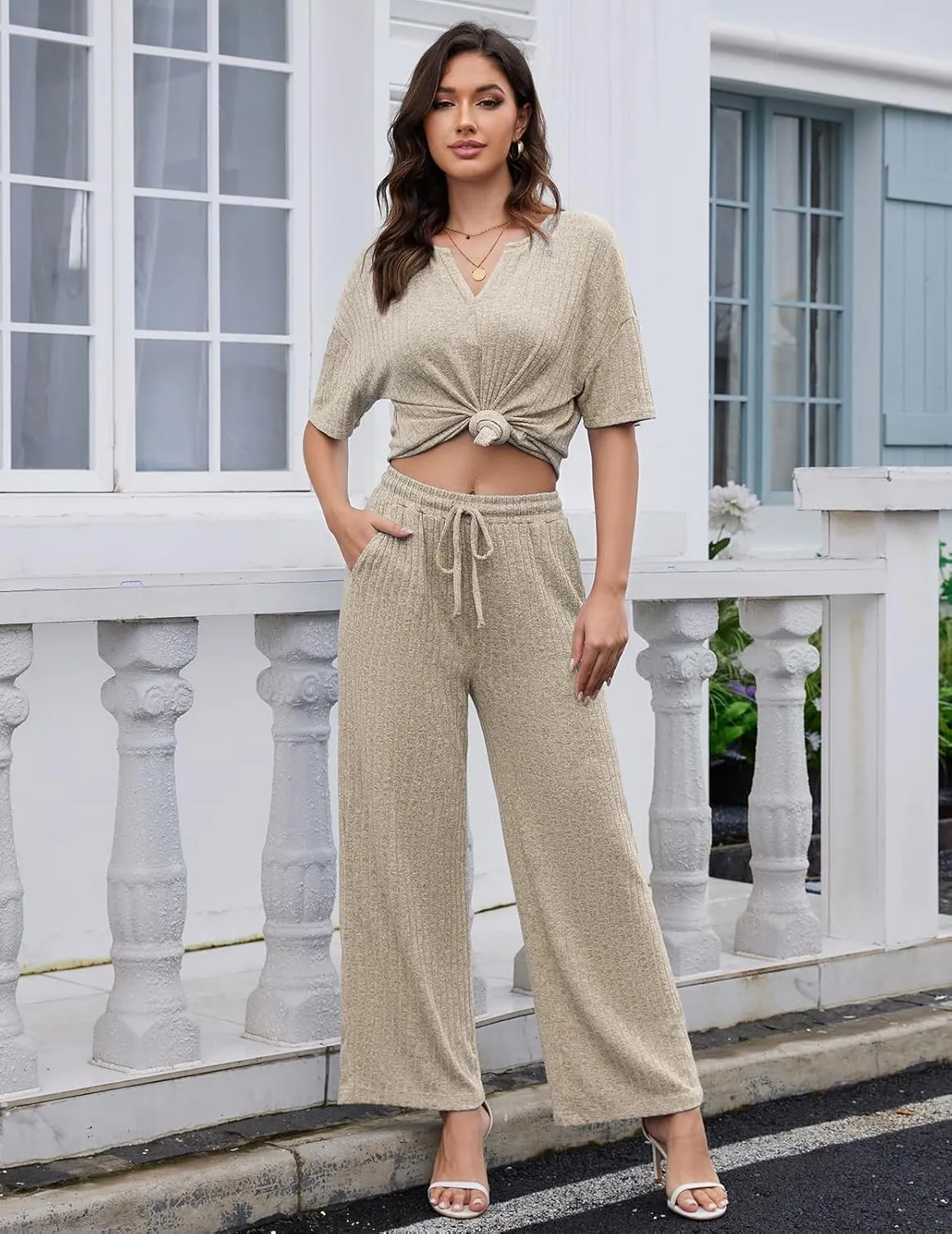 Women's 2 Piece Outfits 2025 Pullover Tops and Wide Leg Pants Lounge Sets Sweatsuits Set with Pockets