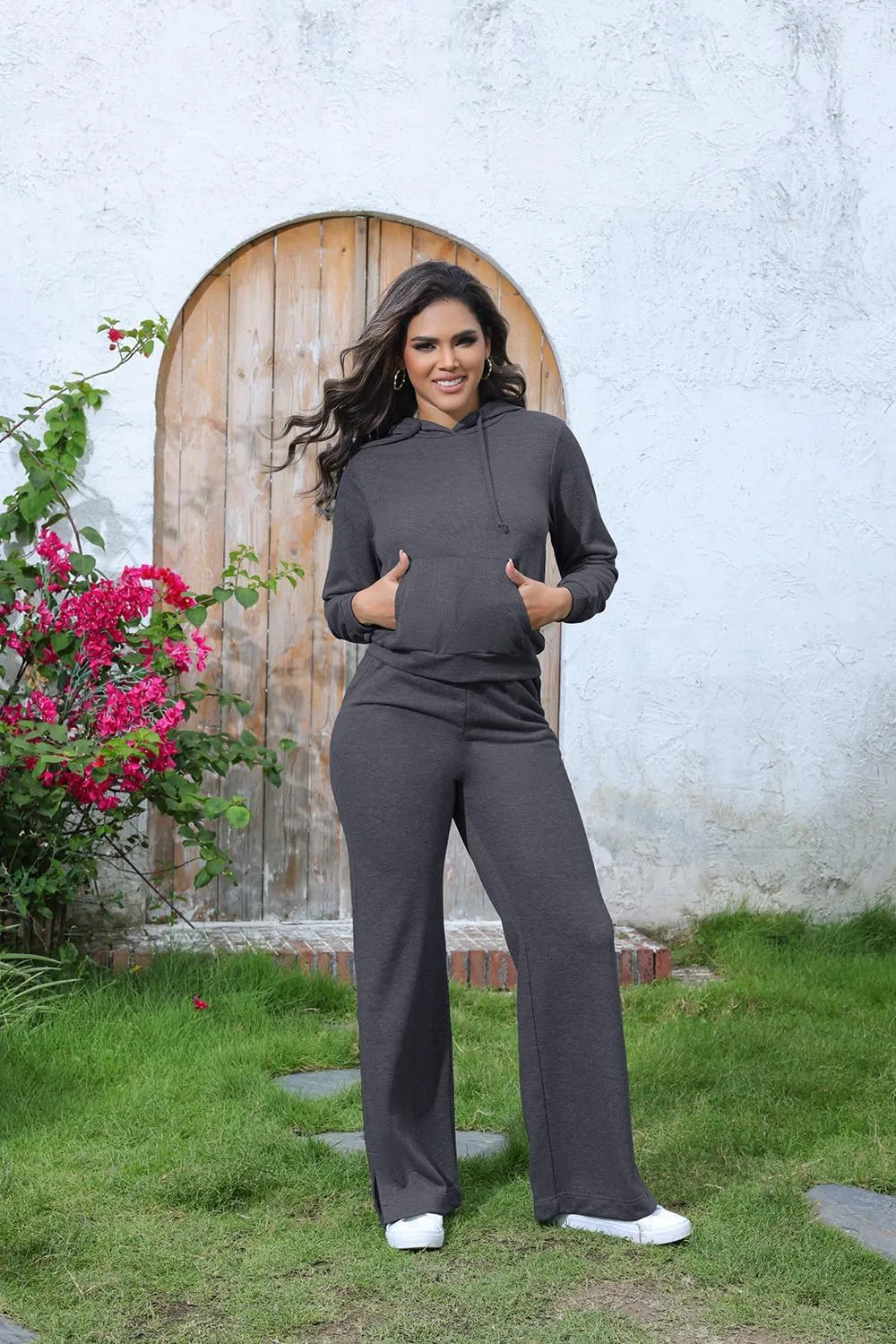 YeGine Womens 2 Piece Outfits Sweatsuits Long Sleeve Lounge Sets Drawstring Hoodies Wide Leg Sweatpants Tracksuit